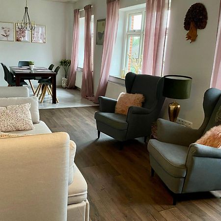 Schoene Ferienwohnung Итцехо Экстерьер фото