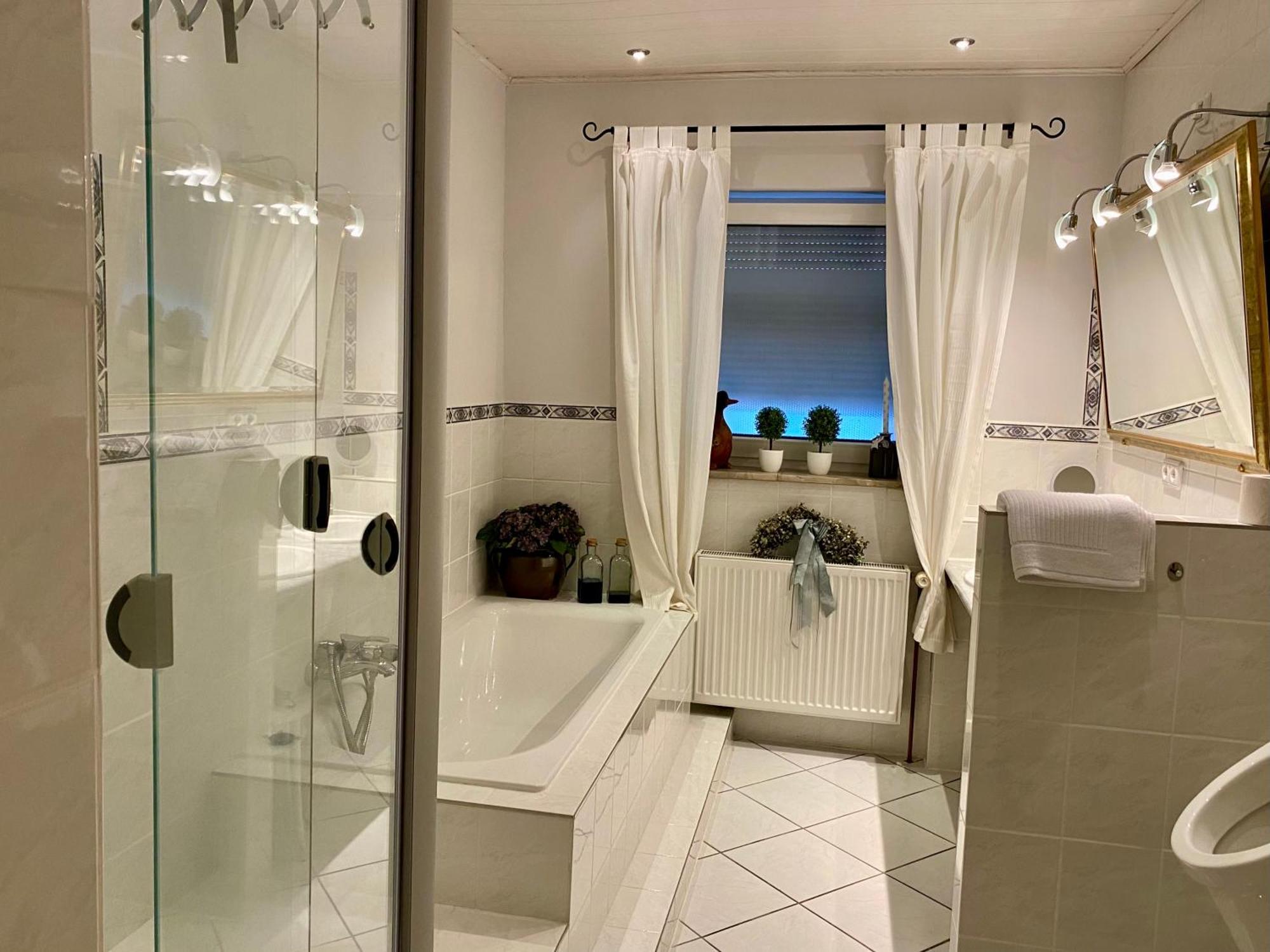 Schoene Ferienwohnung Итцехо Экстерьер фото