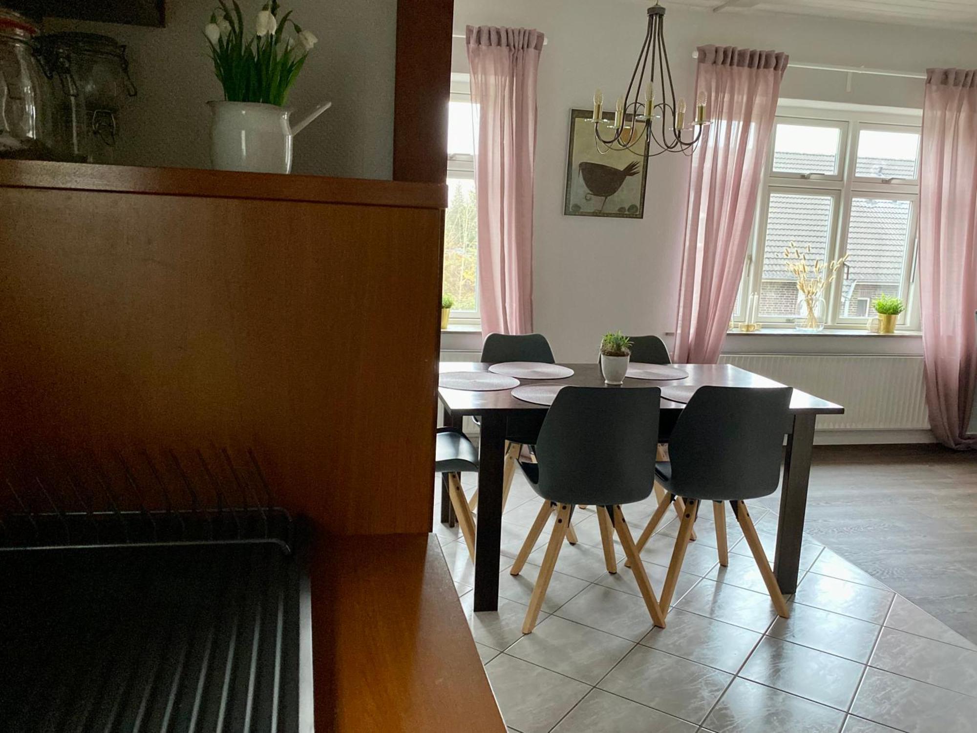 Schoene Ferienwohnung Итцехо Экстерьер фото
